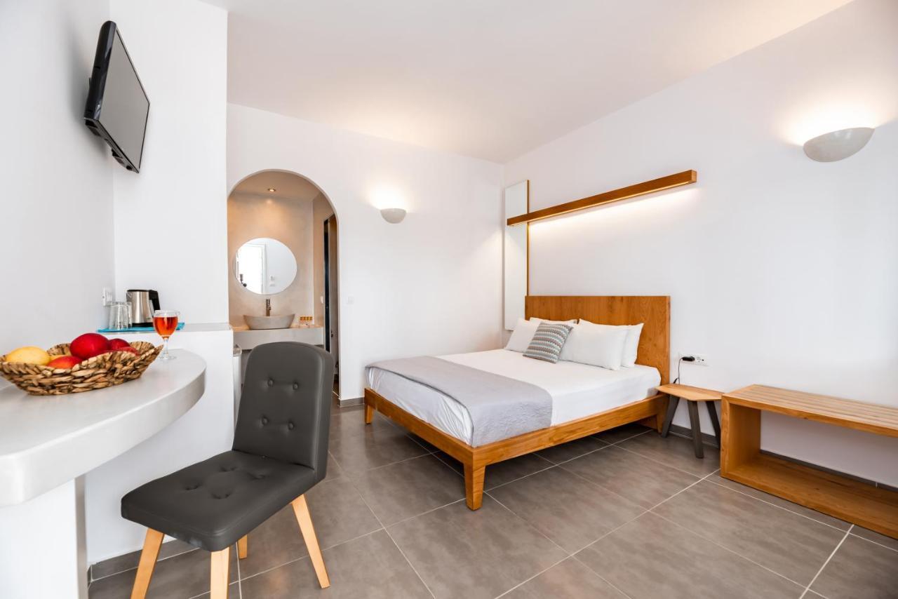 Stelios Place Apartahotel Perissa (Santorini)