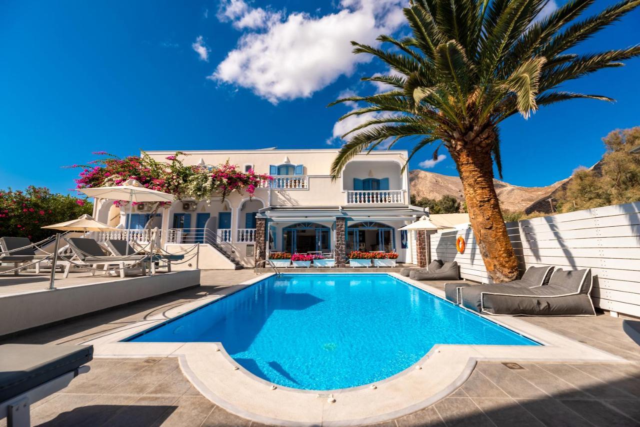 Stelios Place Apartahotel 3*