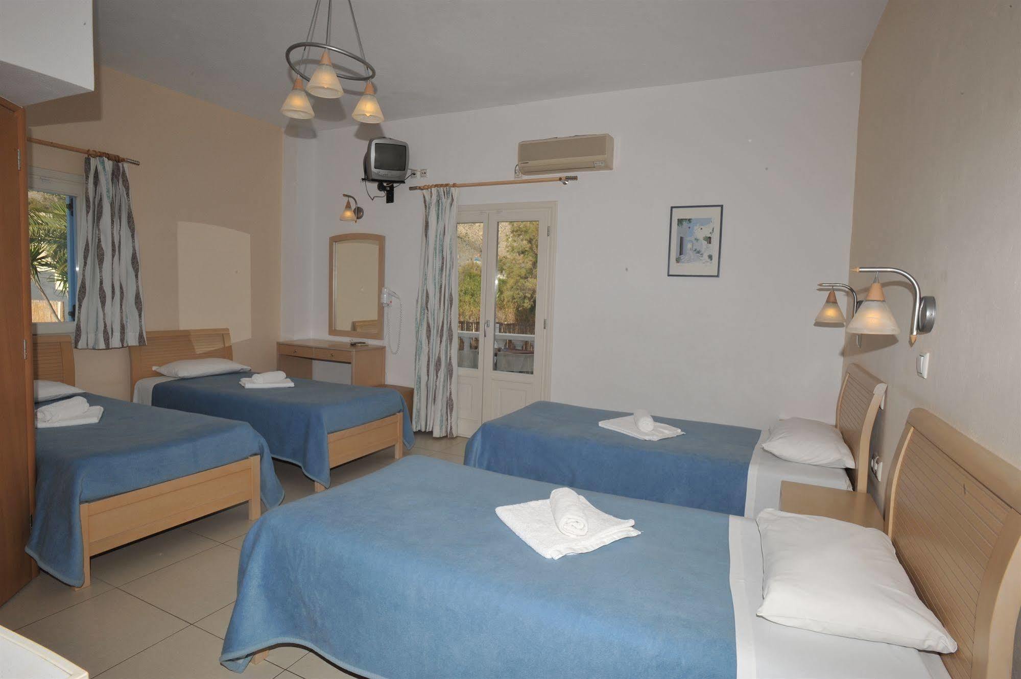 Stelios Place Períssa