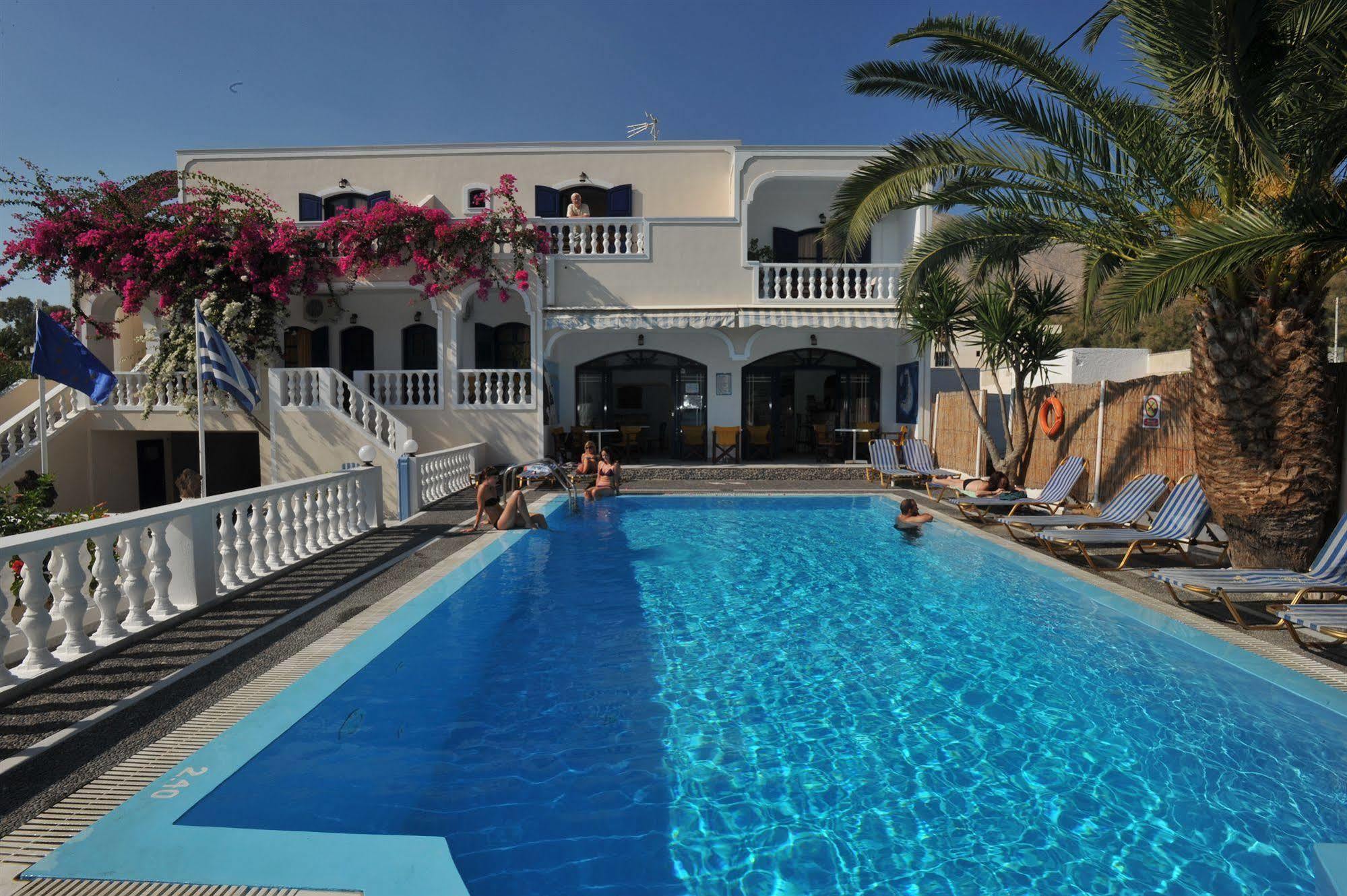 Stelios Place Apartahotel
